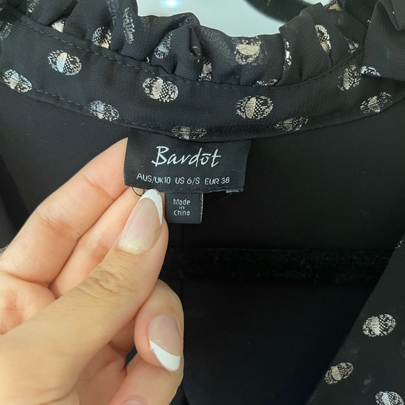 SPOT SHIRT DRESS IN GOLDSPOT - Picture 6 of 6